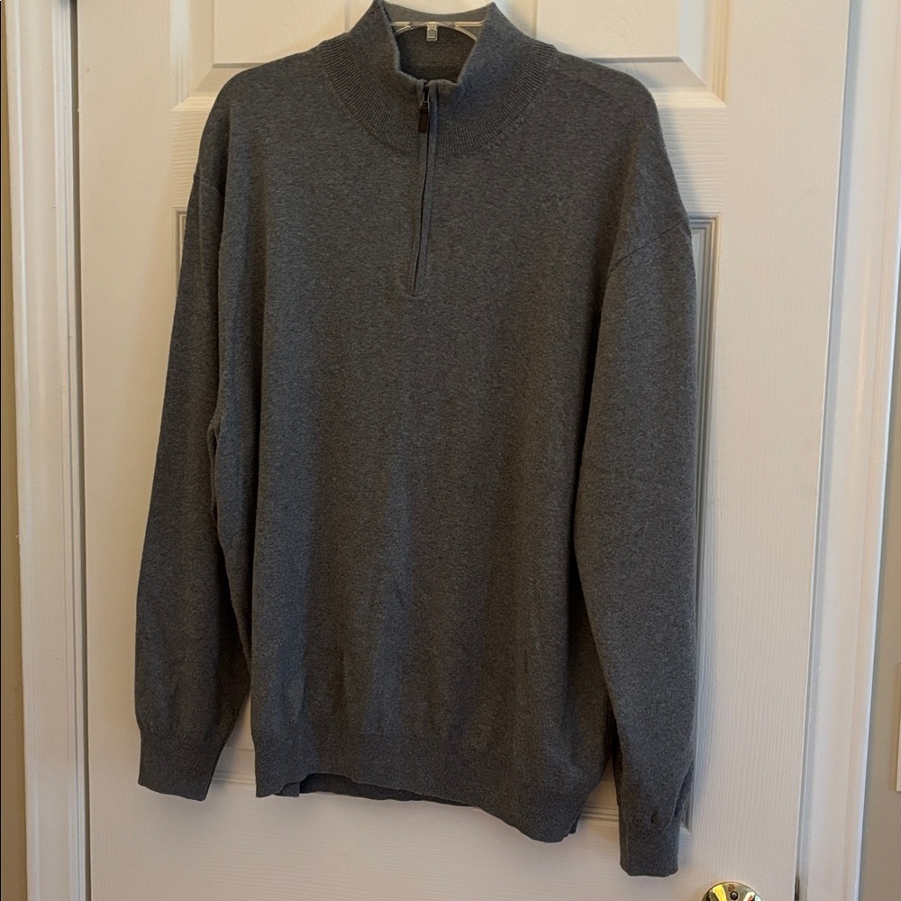 Jos. A. Bank Signature collection  Charcoal Merino Wool Sweater